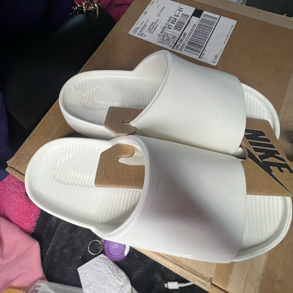 X SOLD X 
Nike White Slide Sandals - Picture 6 of 7